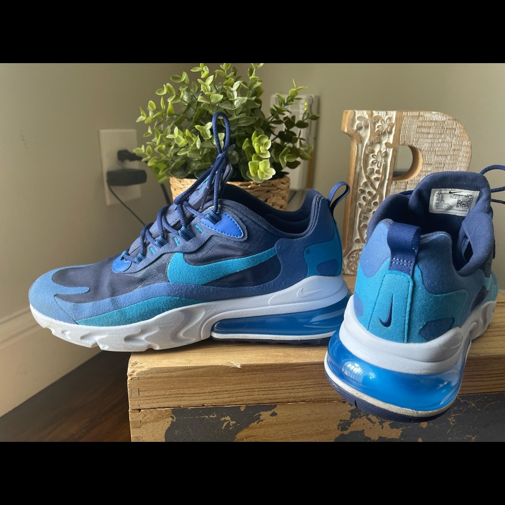 Nike - Picture 3 of 9